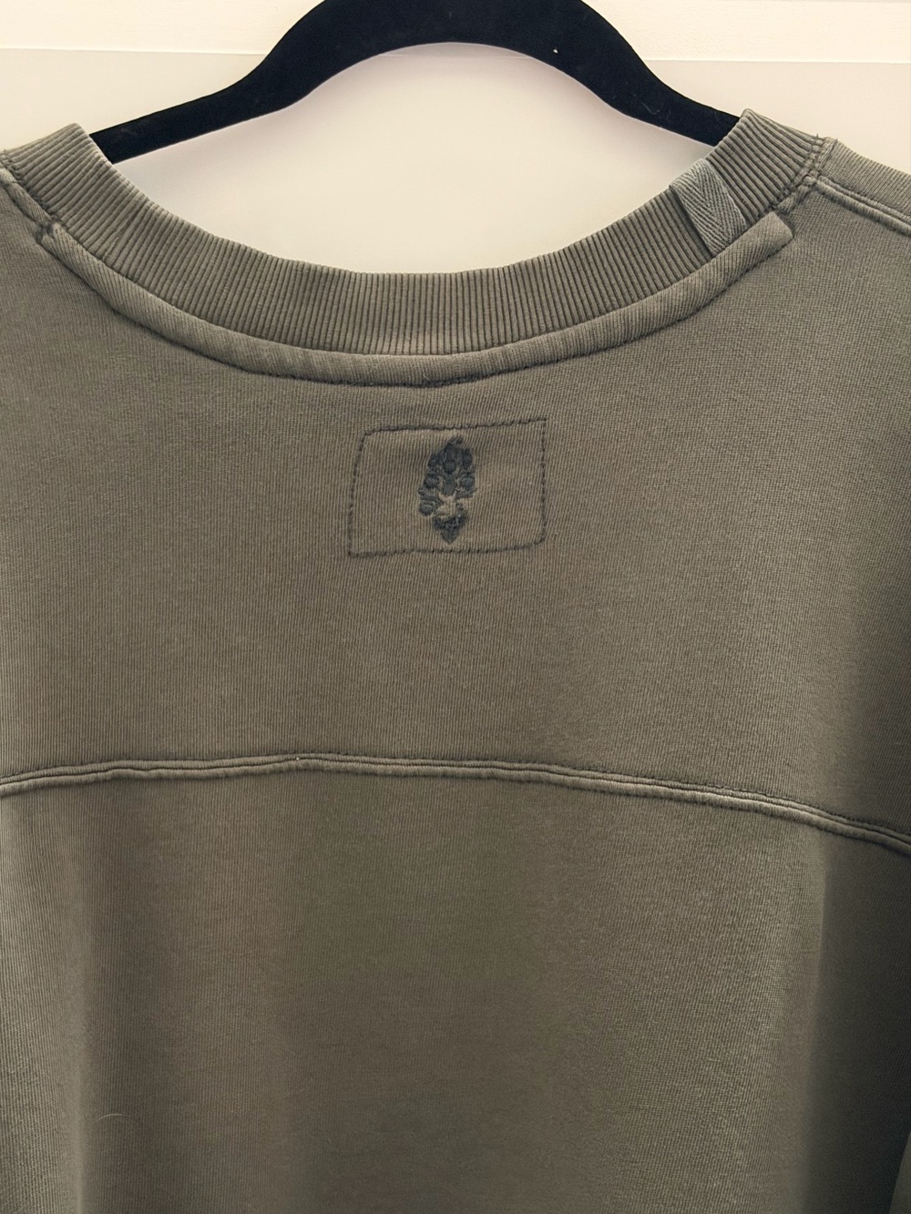 FP MOVEMENT ASH ALL STAR BUTI LOGO CREWNECK PULLOVER SWEATSHIRT - Picture 7 of 9
